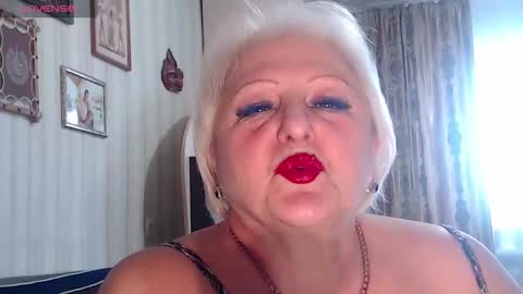 JaneBeech online show from March 3, 11:50 am