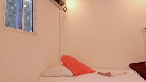 Jane  M online show from February 28, 9:12 pm