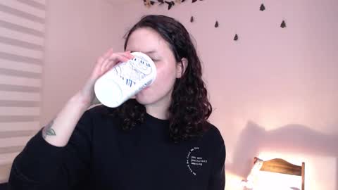 Jane online show from February 10, 11:45 pm