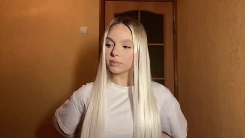 Kary online show from March 5, 3:32 pm