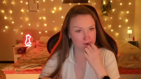 Jane online show from June 19, 8:48 pm