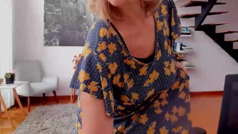 JANE TURNER MILF online show from November 19, 1:54 pm