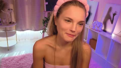 Hi Im Alice and here youll find something online show from October 17, 6:39 am