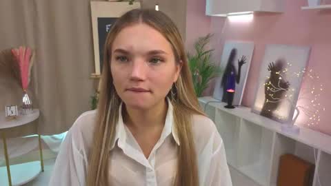 Hi Im Alice and here youll find something online show from October 12, 6:17 am