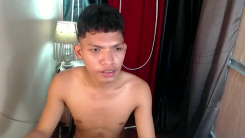 janlloyd04 online show from October 15, 9:21 am