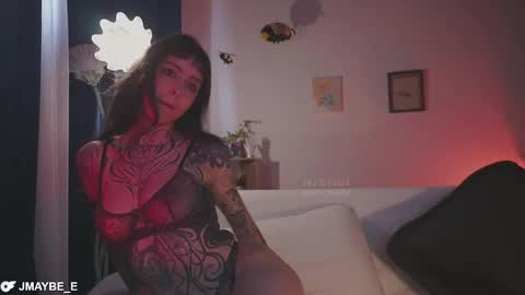   jmaybe e online show from February 28, 1:59 pm