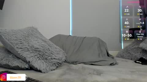 Jaor Owens online show from December 4, 10:31 pm