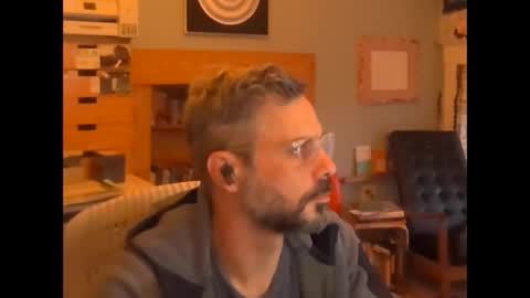 jareth_returns online show from January 17, 10:45 pm