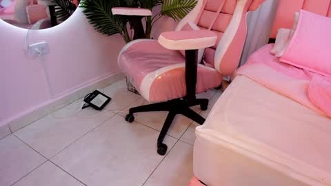      online show from January 29, 7:57 am