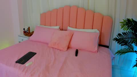      online show from February 15, 4:25 am