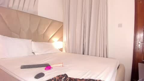 jasmin_melons online show from April 18, 3:52 am