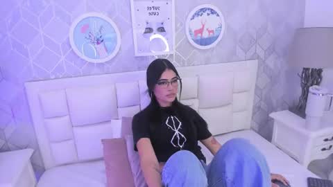 Jasmine online show from October 22, 7:37 pm