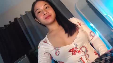 JASMINE online show from November 14, 4:42 pm