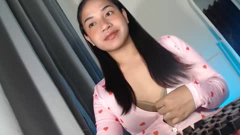 JASMINE online show from April 3, 5:31 pm