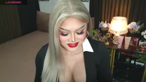 Snapshot of jasmine_brandy chatting on September 8, 10:31 pm Jasmine Brandy online show from September 8, 10:31 pm