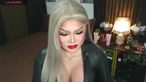 Snapshot of jasmine_brandy chatting on September 13, 10:45 pm Jasmine Brandy online show from September 13, 10:45 pm