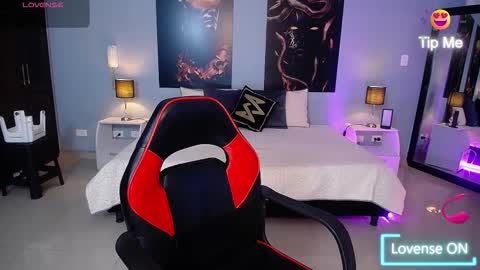 Instagram jasminecampbell1  online show from February 23, 8:55 pm