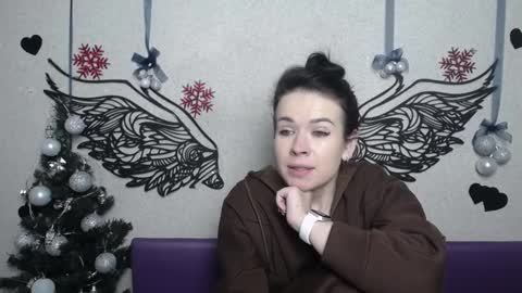 JasmineKouch online show from December 13, 7:53 pm