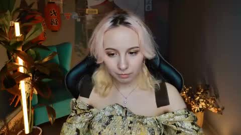 Jasmine online show from March 9, 11:25 am