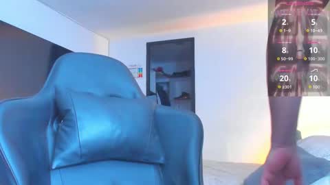 JBrooksXx online show from January 9, 10:48 pm