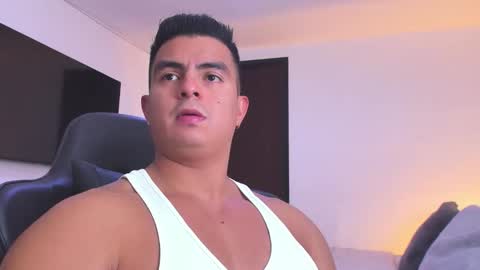 JBrooksXx online show from September 9, 7:47 pm