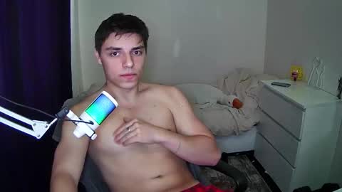 Snapshot of javiermire chatting on October 31, 12:38 pm javi online show from October 31, 12:38 pm