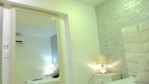 jax black online show from November 27, 8:05 pm