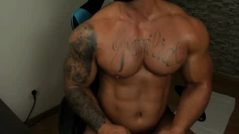 JaxonHunk online show from June 18, 1:55 am