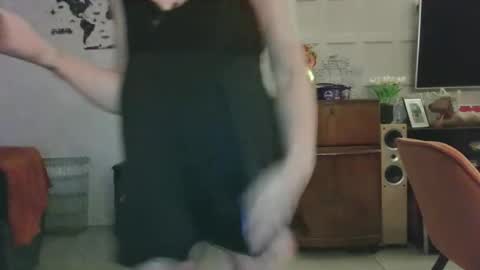 jaycat73 online show from April 11, 10:58 pm