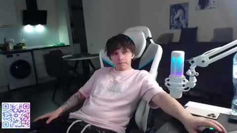 Jayce online show from July 2, 3:44 am
