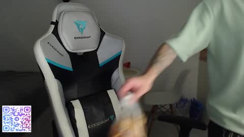 Jayce online show from October 12, 1:42 am