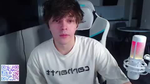 Jayce online show from July 3, 4:01 pm
