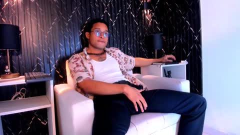 Jayden Morris online show from December 3, 11:22 am