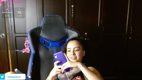 Snapshot of jaydensalvatore_ chatting on October 16, 1:16 am      online show from October 16, 1:16 am
