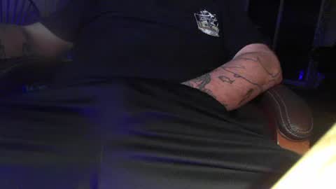 jayholew online show from April 16, 8:03 am