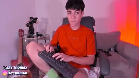 jaythomax online show from February 9, 9:28 pm