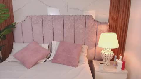 Jazmin online show from November 26, 3:09 pm