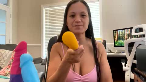 jazmine_jr_cruz online show from May 17, 6:06 pm