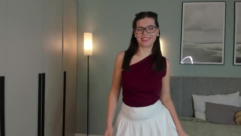 Mira the personal mirage D online show from December 13, 8:15 pm