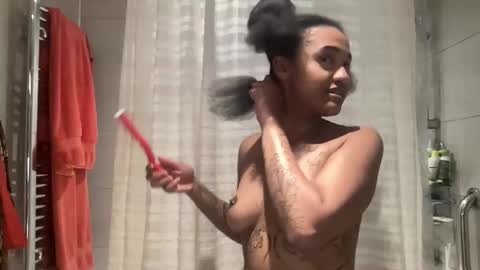 jazminetea online show from April 12, 1:53 am