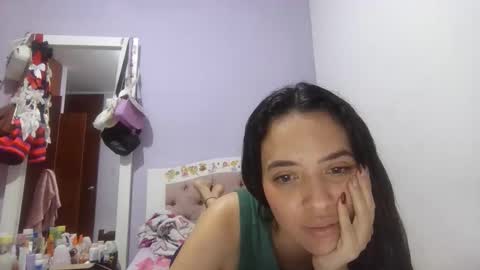jazminojeda online show from April 30, 5:01 am