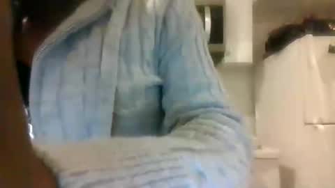 Snapshot of jazzystelo0 chatting on October 16, 8:58 am Jazzystelo online show from October 16, 8:58 am