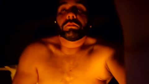 jblumoon2000 online show from December 6, 6:20 am