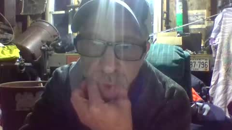 jdgiddy69 online show from December 17, 3:13 am