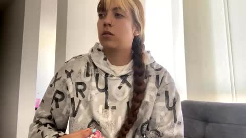 Snapshot of jdsj1a873165 chatting on September 9, 8:42 pm jdsj1a873165 online show from September 9, 8:42 pm