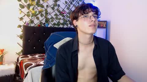 jeam_hot online show from December 19, 11:22 pm