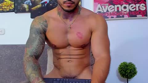 Jean  axelcrow       Modelo Independiente online show from February 11, 9:53 am