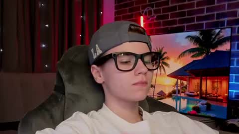 Jean online show from July 12, 5:38 pm
