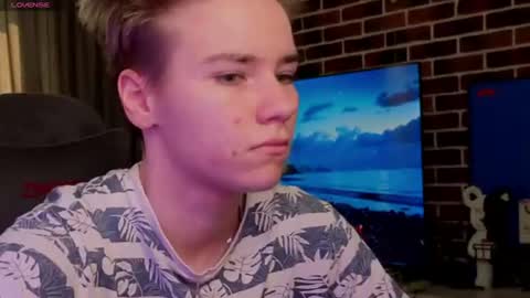 Jean online show from July 22, 11:01 am