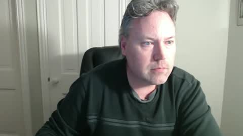 JE online show from February 5, 5:41 am